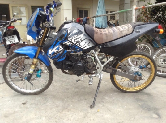 ขายเหมา คับ ร้อนเงิน 2 คัน 46500   ลองดู คับ  โซนิค แต่งเป็น KSR ทะเบียนพร้อมโอน ไม่ขาดต่อคับ อีกคัน เป็นKSR  2 จังหวะ แปลงใส่ เครื่่อง  เชียร์ มี เล่ม ทะเบียน อย่างเดียวคับ