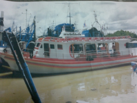 ขาย เรือไม้ตะเคียน ยาว15 เมตรบิ้วใหม่ทั้งลำ