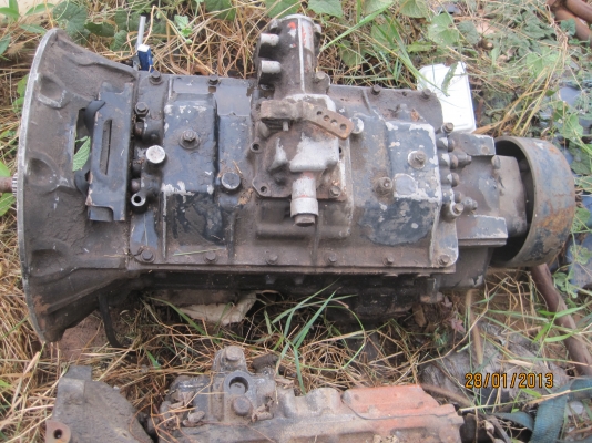 ขายเกียร์ ISUZU 195 และ MITSUBISHI พร้อมใช้งานครับ