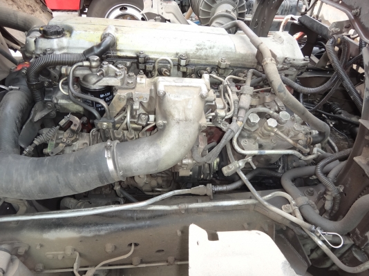 ขายด่วน รถบรรทุกหัวลากพร้อมหางน้ำมัน 30000 ลิตร HINO MEGA 260 สวยๆ