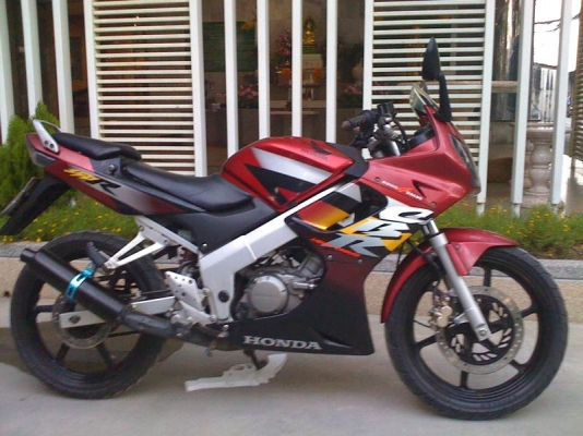 ด่วน CBR 150 R เครื่องดี สตาร์ทมือ