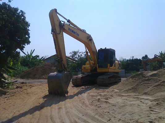 ขายด่วน!..รถขุด KOMATSU PC200-8 รถสวย พร้อมใช้ สุดขีด มี เล่มทะเบียนครบ.