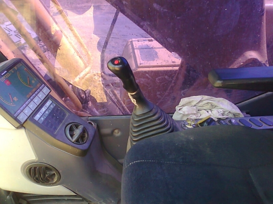 ขายด่วน!..รถขุด KOMATSU PC200-8 รถสวย พร้อมใช้ สุดขีด มี เล่มทะเบียนครบ.