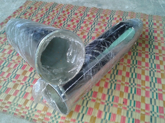 ปลายท่อไอเสีย รถกระบะ รถบรรทุก ชุปสแตนเลส ราคา 600 ลูกใหญ่ๆๆสำหรับคอโหด ยาวประมาณ 50 ซม ปากท่อกว้าง 4 นิ้วกว่า สนใจติดต่อ 084-8885868