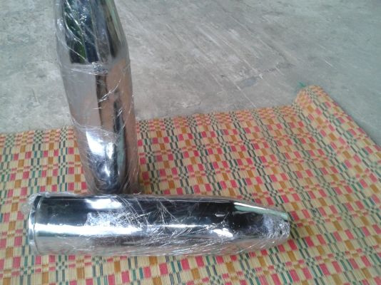 ปลายท่อไอเสีย รถกระบะ รถบรรทุก ชุปสแตนเลส ราคา 600 ลูกใหญ่ๆๆสำหรับคอโหด ยาวประมาณ 50 ซม ปากท่อกว้าง 4 นิ้วกว่า สนใจติดต่อ 084-8885868