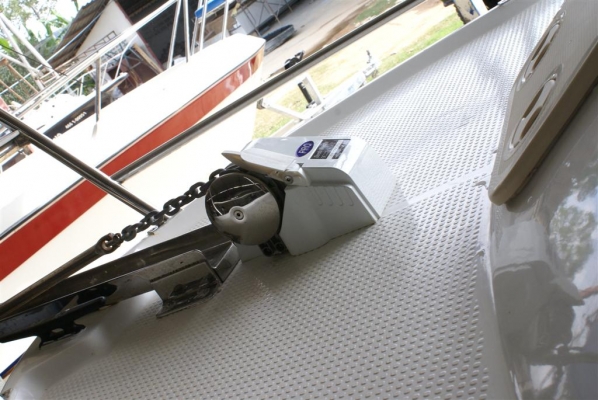 วินซ์สมร ไฟฟ้า ยี่ห้อ South Pacific Australia พร้อมสวิท และ สวิทตัดไฟเมื่อโหลดเกิน