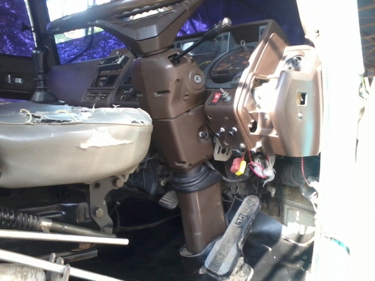 ขายรถบรรทุกรถเกี่ยว2เพลาเครื่องHO7CT เทอร์โบ ขายรถบรรทุกรถเกี่ยว2เพลาเครื่องHO7CT เทอร์โบ