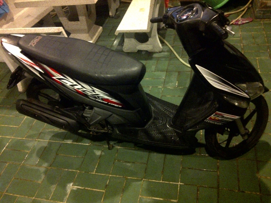 honda click y50 ล้อแมคสวยๆ เดิมๆคับ ทะเบียนโอน สบายใจ honda click y50 ล้อแมคสวยๆ เดิมๆคับ ทะเบียนโอน สบายใจ