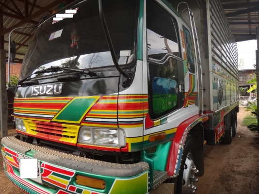 ขายด่วนรถ  10  ล้อเพลาเดียว  ISUSU  DEGA   195  ปี  47  กระบะมิเนียม  พร้อมใช้งาน