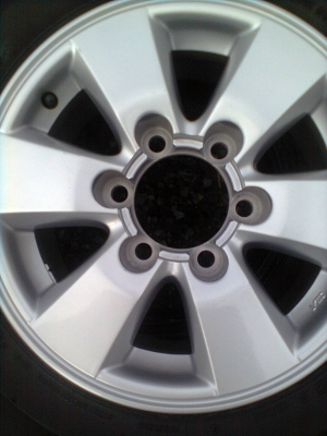 ขายยางอะไหล่พร้อมแม็ก 255/70R15 ยางปี 08  ไว้ทำอะไหล่ 1 เส้น