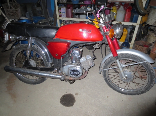 Suzuki A100 สภาพดี 9000.- ขายถุกๆครับต่อลองได้