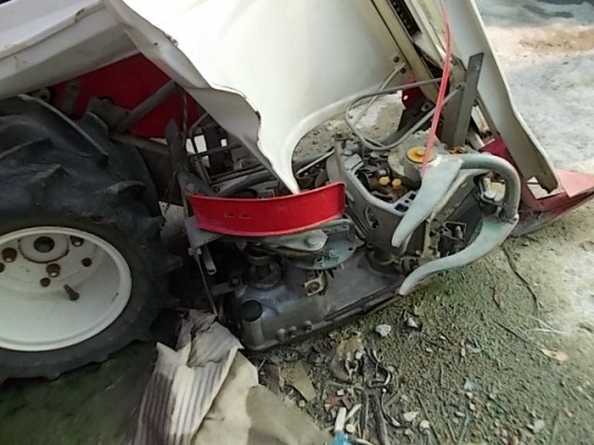 รหัส:12000868รถเกี่ยวข้าวเดินตามใช้เครื่องF25L-2ขนาด2.5PS.ทำงานสะดวกคล่องตัวสภาพสวยติดต่อ086-8150487,080-559-8593