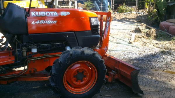 ขาย คูโบต้า 45 di สภาพเดิม สีเดิมไม่เคยลงนานํ้า  ลพบุรีครับ