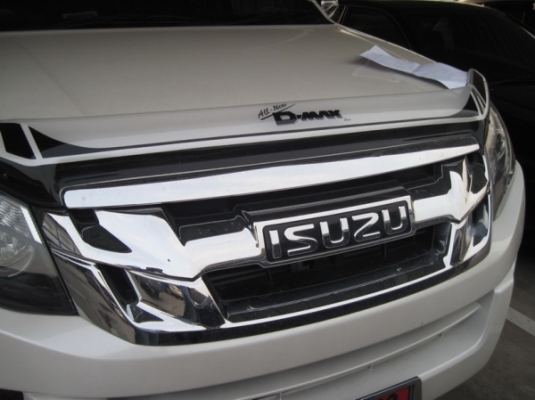 ขายแล้วกระจังหน้า All New D max โครเมียมแท้  ขอบคุณ Truc2Hand.comมากครับ