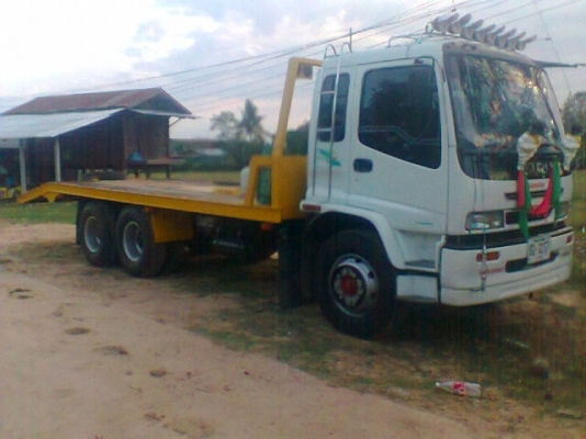 ขายด่วน!! รถแทรลเลอร์ 10 ล้อ IZUSU  เอกสารพร้อม สภาพสวยค่ะ พร้อมใช้งาน  สนใจติดต่อ ญาดา 082-4487788