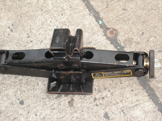 กระทะเหล็ก+ยางขอบ14"พร้อมแม่แรง(พี่ที่อยู่ประเวศรับไปดูแลต่อแล้วครับ)