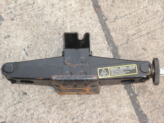 กระทะเหล็ก+ยางขอบ14"พร้อมแม่แรง(พี่ที่อยู่ประเวศรับไปดูแลต่อแล้วครับ)