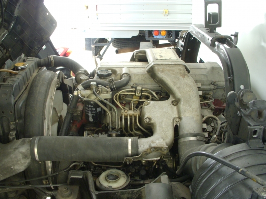 6ล้อHINO FC4J ยาว 5.50 ม.ตู้บรรทุก3ประตู 6ล้อHINO FC4J ยาว 5.50 ม.ตู้บรรทุก3ประตู