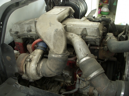 6ล้อHINO FC4J ยาว 5.50 ม.ตู้บรรทุก3ประตู 6ล้อHINO FC4J ยาว 5.50 ม.ตู้บรรทุก3ประตู