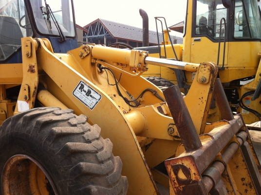 ขายรถตักล้อยาง KOMATSU WA180-1 สภาพสวย ไม่เคยใช้งานในไทย รถนอก