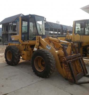ขายรถตักล้อยาง KOMATSU WA180-1 สภาพสวย ไม่เคยใช้งานในไทย รถนอก