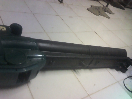 ปืนเป่าลม ขนาด2500W. ของยี่ห้อ DAYE ไว้เป่าเศษใบไม้แทนไม้กวาดได้