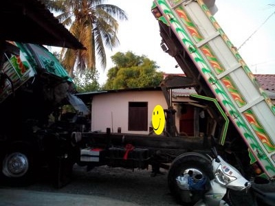 ขายรถดั้มพ์ เดก้า เครื่อง 6HE1 ขายรถดั้มพ์ เดก้า เครื่อง 6HE1