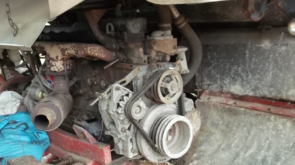 ขายรถเกี่ยวด่วน เครื่อง 6HE1 ขายรถเกี่ยวด่วน เครื่อง 6HE1