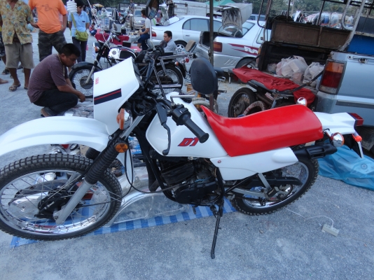 ขอบคุณ พ.เสือ ขาย YAMAHA DT-175 สุดยอดรถยุคนี้สนใจโทร.081-299-7491