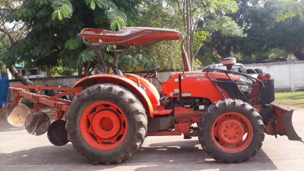 ขายคูโบต้า m7040 สภาพพร้อมใช้ ทะเบียนพร้อมโอน สด-ผ่อน