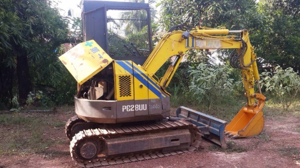 ขายแม็คโค 28uu พร้อมตัวลาก พร้อมใช้งาน