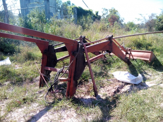 ชุดตักติดรถไถ45-47ตามสภาพ พร้อมใช้