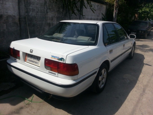 ขายด่วน HONDA ACCORD ปี93 ท้ายสั้น เครื่องหัวฉีด VTEC