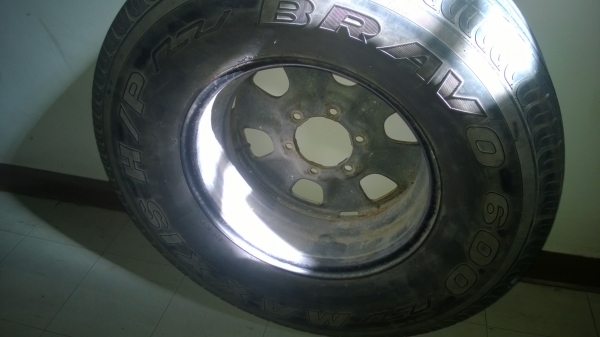 ขายยางอะไหล่ มือสอง Maxxis Bravo H/P 600 265/70 R16 พร้อมล้อกะทะ 6 รู ขายยางอะไหล่ มือสอง Maxxis Bravo H/P 600 265/70 R16 พร้อมล้อกะทะ 6 รู