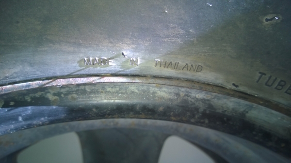 ขายยางอะไหล่ มือสอง Maxxis Bravo H/P 600 265/70 R16 พร้อมล้อกะทะ 6 รู ขายยางอะไหล่ มือสอง Maxxis Bravo H/P 600 265/70 R16 พร้อมล้อกะทะ 6 รู