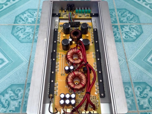 แอมป์คลาสดี ซาวมากัส 1500w มือสองสภาพเดิมๆเบสมันๆแรงๆ ขับซับ10-12นิ้วหล่อได้ ขาย 2950 บาท สนใจ0892425454 อยู่สระบุรีส่งได้