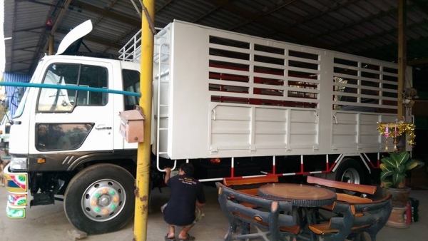 6ล้อ ฮีโน่ เครื่อง  220 เทอรโบ  ยาว 6.50 ยาง 9