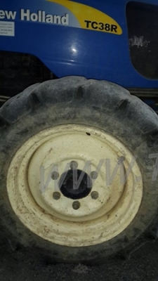 รถไถ Ford Newholland รุ่น TC38R 4×4 รถไถ Ford Newholland รุ่น TC38R 4×4