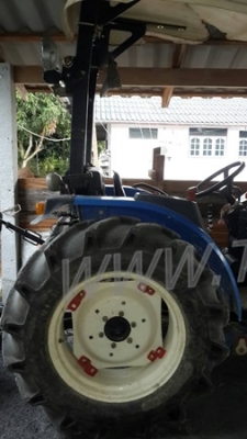 รถไถ Ford Newholland รุ่น TC38R 4×4 รถไถ Ford Newholland รุ่น TC38R 4×4