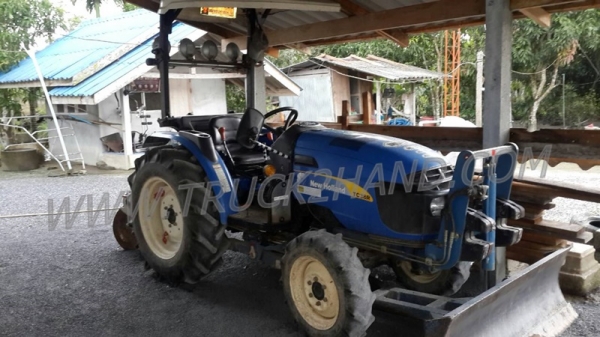 รถไถ Ford Newholland รุ่น TC38R 4&times;4