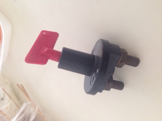 สวิทย์ทตัดไฟในรถ รถแต่งต้องใช้