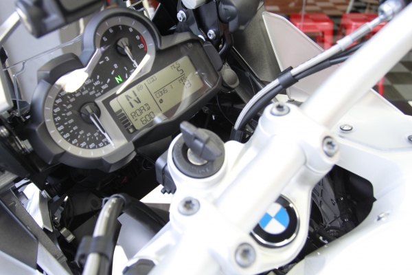 >>>  NEW BMW R 1200 GS ADVENTURE XE.2014 / Moto guzzi v7  <<<