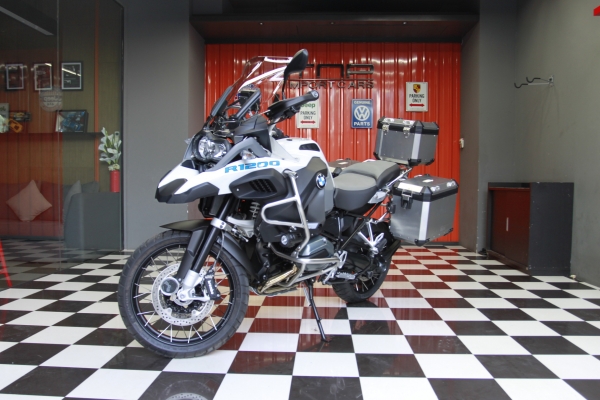 >>>  NEW BMW R 1200 GS ADVENTURE XE.2014 / Moto guzzi v7  <<<
