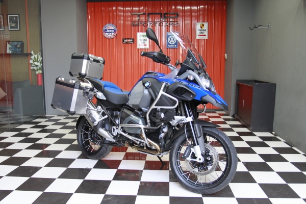 >>>  NEW BMW R 1200 GS ADVENTURE XE.2014 / Moto guzzi v7  <<<