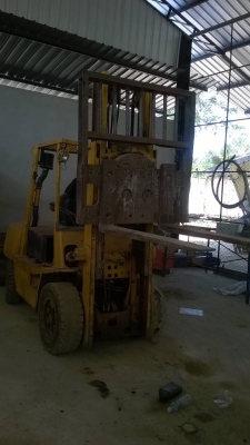 ขายรถฟอร์คลิฟต์toyota 2.5ตัน ยกได้3เมตร ขาย120000