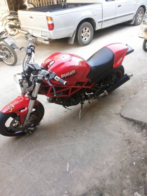 ขาย Ducati m400 อินวอย   เครื่องดี สีพอใช้ได้  สภาพพร้อมใช้งาน    ขาย 75000 ลดได้นิดหน่อย ช่วยค่าน้ำมัน  สนใจโทร 090-3120561