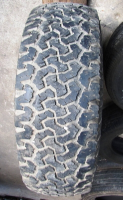 ล้ออะไหล่พร้อมยาง B/F 31-10.5-15  ปี 08 ถูกๆมาแล้วครับ  วงละ 1,500 บาท