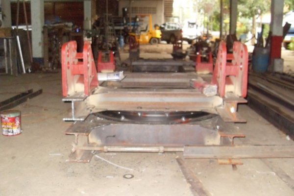 * ขายคัสซีลูกพ่วงยาว 6.50 เมตร ไม่มีช่วงล่าง ทำสีให้ ชุดจดทะเบียนพร้อม 110,000.- บาท