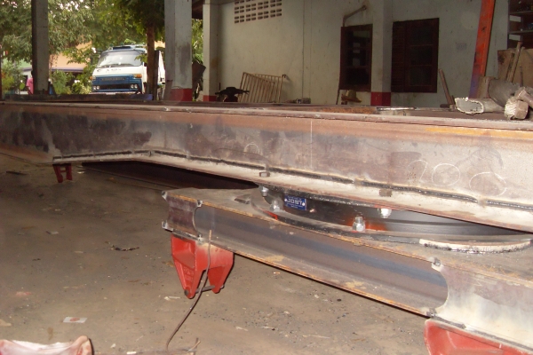 * ขายคัสซีลูกพ่วงยาว 6.50 เมตร ไม่มีช่วงล่าง ทำสีให้ ชุดจดทะเบียนพร้อม 110,000.- บาท