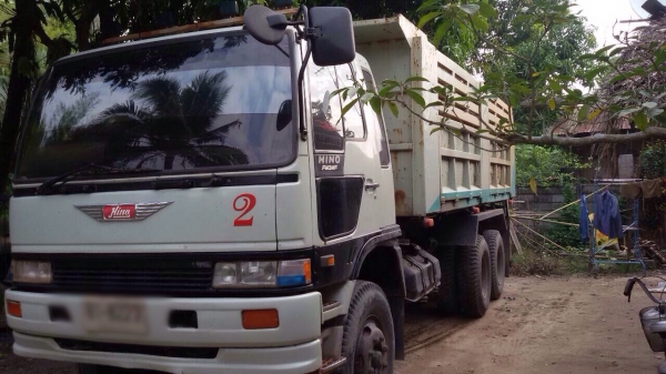 ขายรถบรรทุกสิบล้อดัมพ์ HINO 3M เครื่องเดิม 240 แรง 2 เพลา กระบะดัมพ์ ขายรถบรรทุกสิบล้อดัมพ์ HINO 3M เครื่องเดิม 240 แรง 2 เพลา กระบะดัมพ์